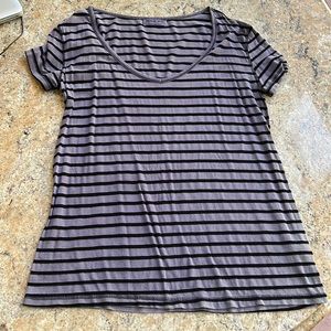 Michael Stars short sleeve v-neck top